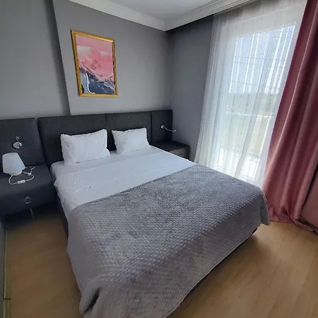 5 Mins To Airport Private Holiday home Istanbul