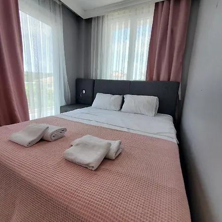 5 Mins To Airport Private Holiday home Istanbul